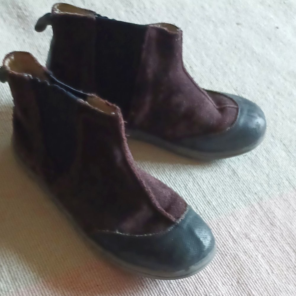 See Kai Run leather suede brown boots size 3